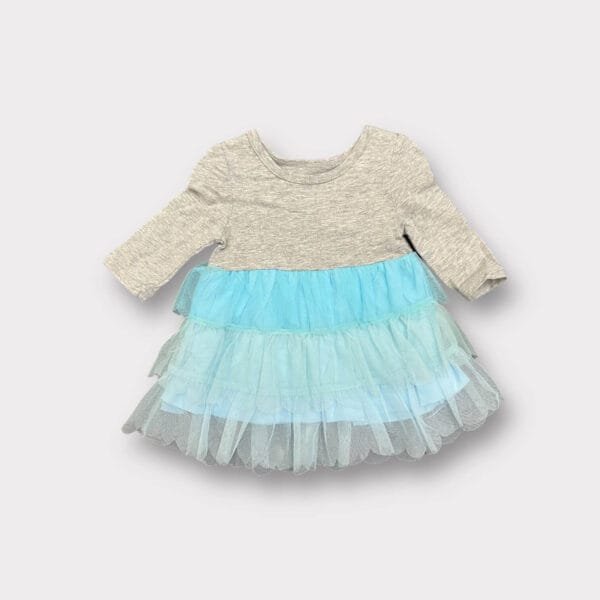 Vestido Gris con Tutú Azul